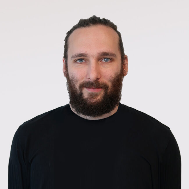 Aaron Headshot