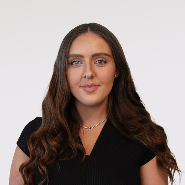 Lauren Headshot