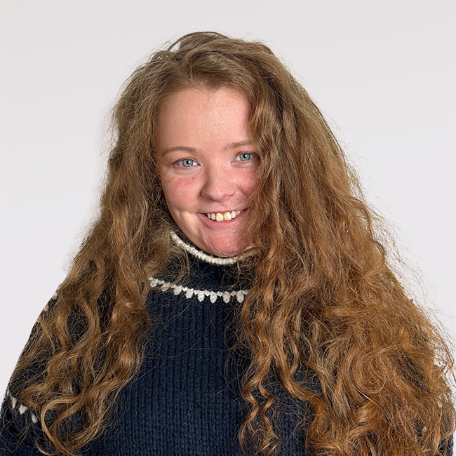 Hannah Rowlinson Headshot
