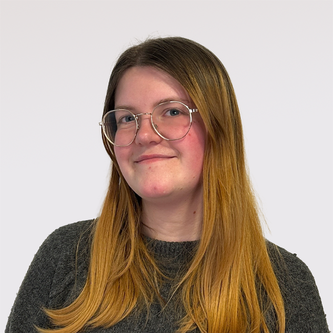 Website Headshot Sarah