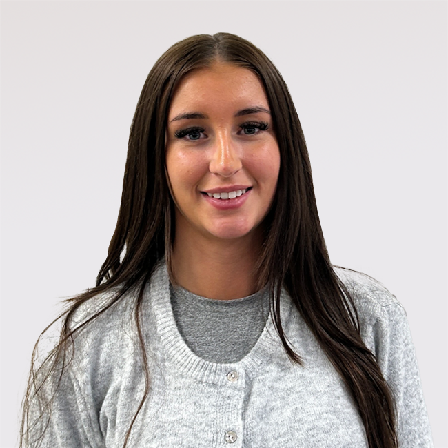 Elicia Pass Headshot